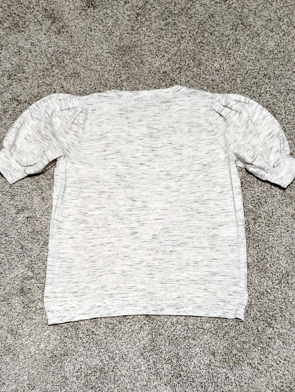 Ann Taylor Gray & White Short Sleeve Top Size Medium